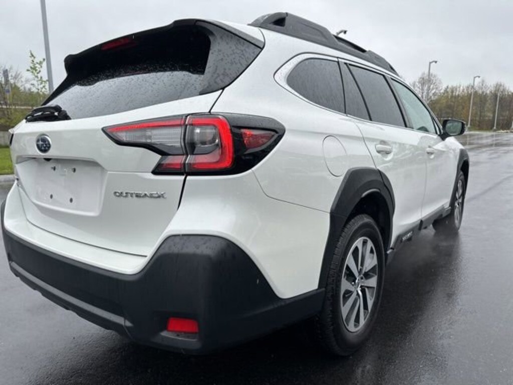 Used 2024 Subaru Outback Premium