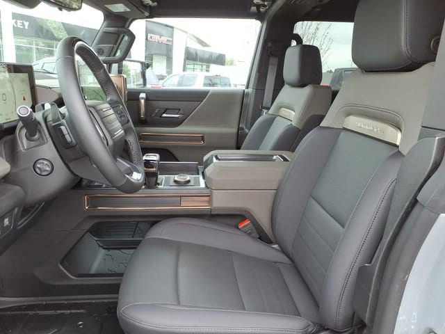 2025 GMC HUMMER EV 2X - Photo 12