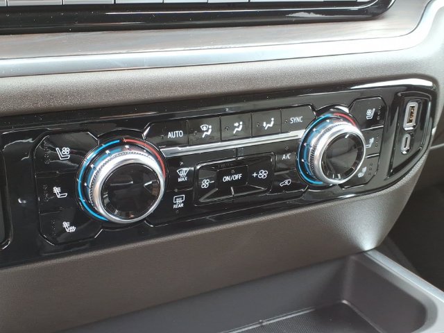 2026 GMC Sierra 1500 SLT - Photo 27