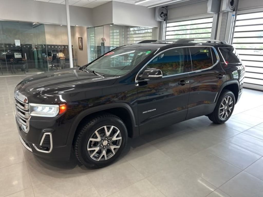 Used 2023 GMC Acadia SLT SUV