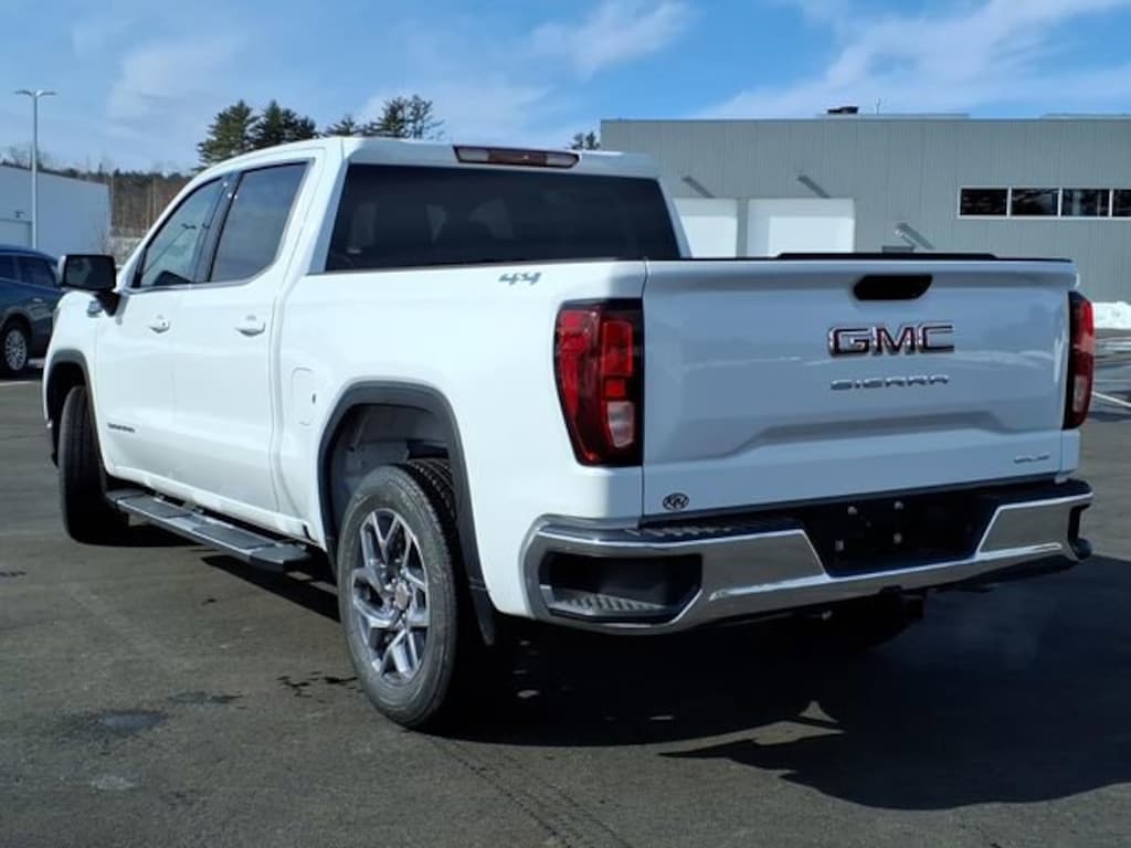 New 2026 GMC Sierra 1500 SLE Truck