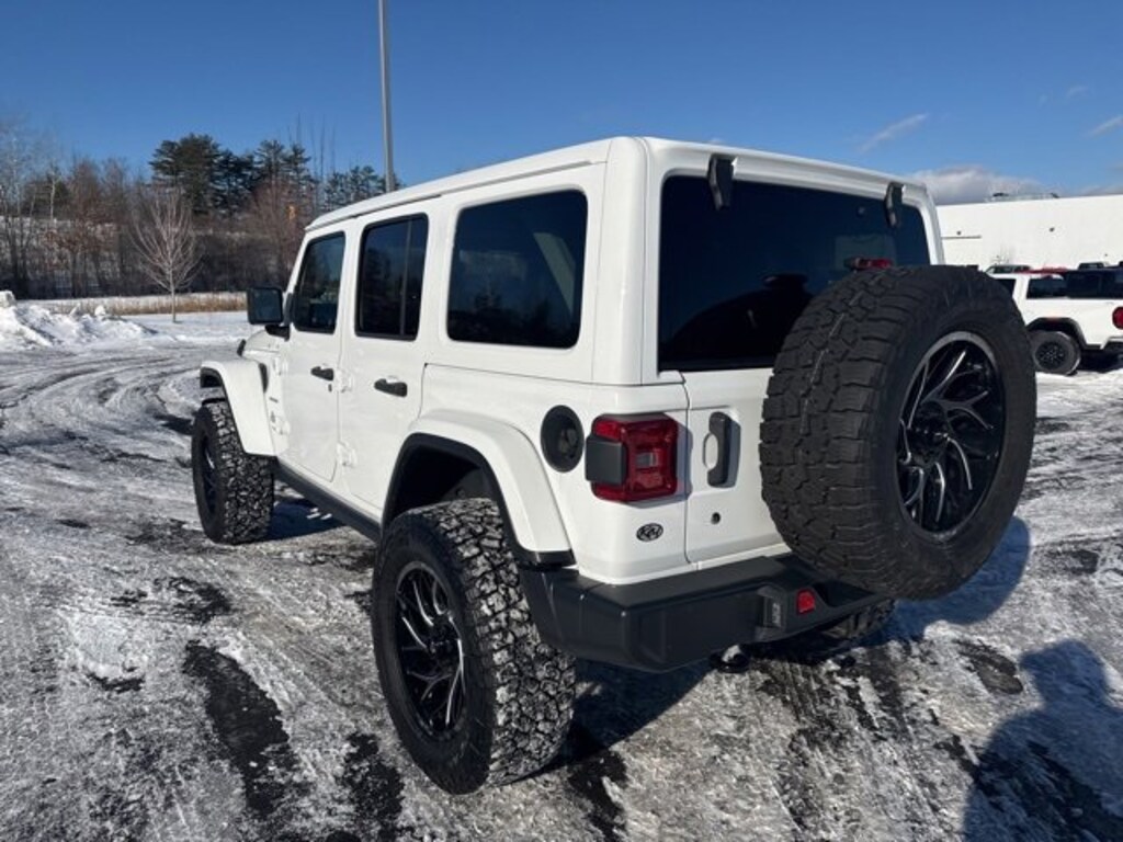 Used 2018 Jeep Wrangler Unlimited Sahara