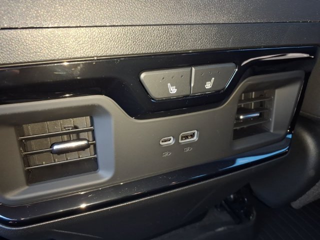 2026 GMC Sierra 2500HD AT4 - Photo 17