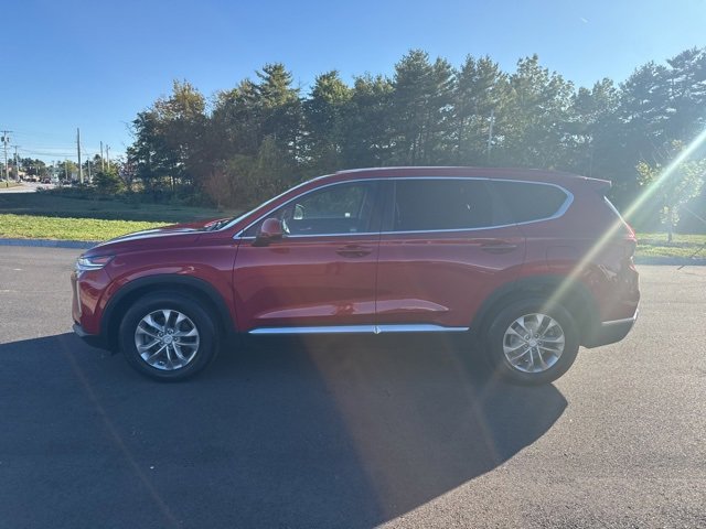 2020 Hyundai Santa Fe SE photo 2