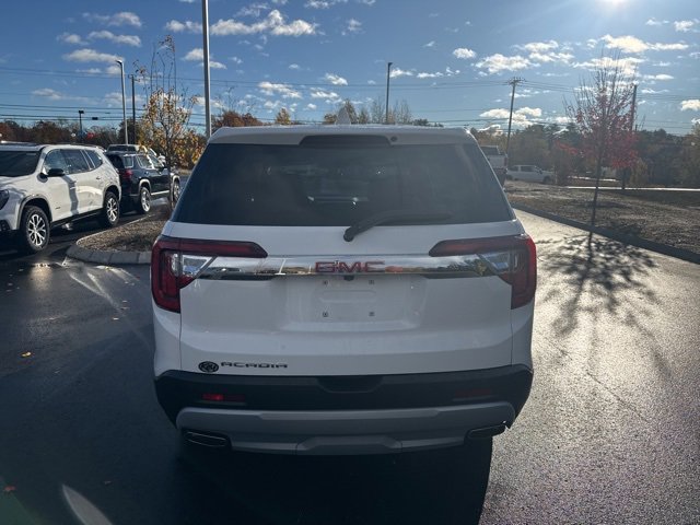 2023 Gmc Acadia SLE photo 3