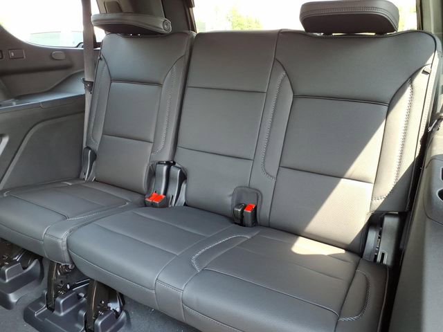 2026 GMC Yukon Denali - Photo 17