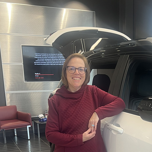 Staff member Melissa Maccabee  from ID_8db788