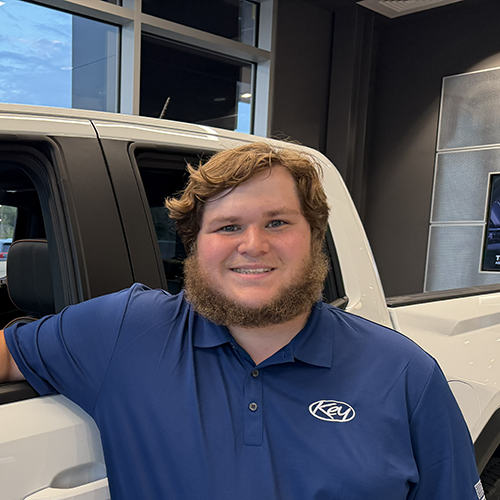 Staff member Austin Souza from ID_5e1500f19066