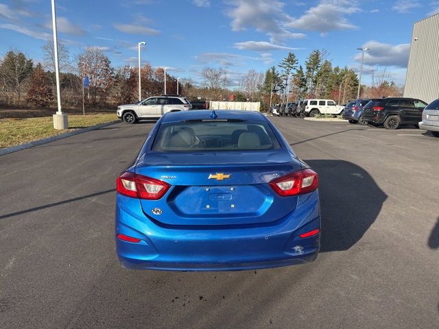 2019 Chevrolet Cruze LT photo 4