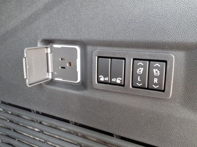 2026 GMC Yukon Denali - Photo 16
