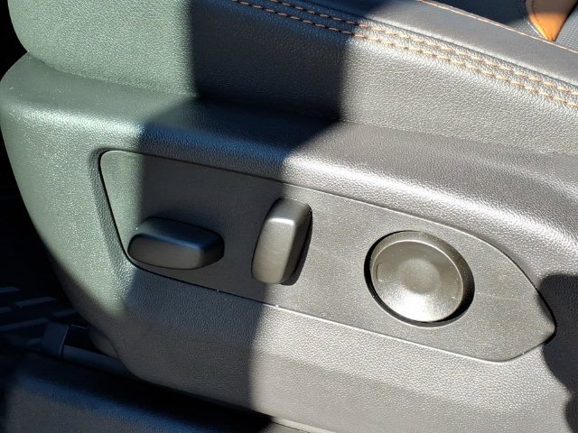2026 GMC Sierra 2500HD AT4 - Photo 14