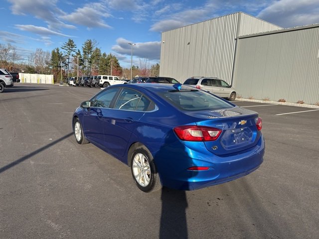 2019 Chevrolet Cruze LT photo 3