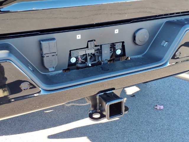 2026 GMC Sierra 2500HD AT4 - Photo 6
