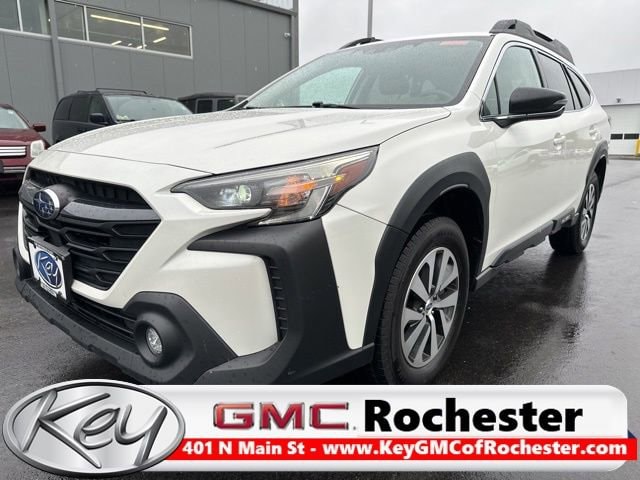 2024 Subaru Outback Premium's photo