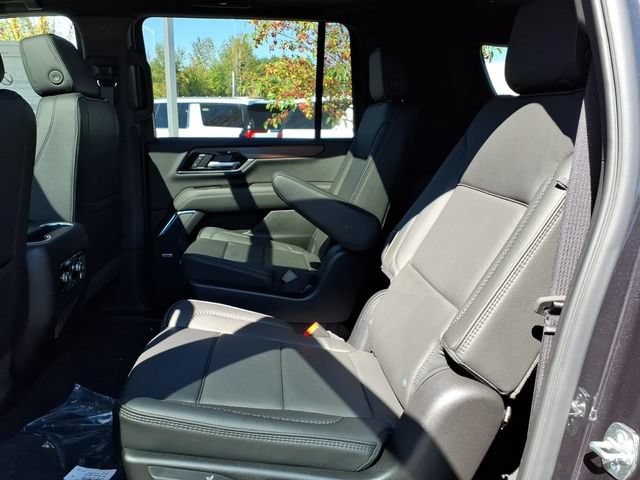 2026 GMC Yukon XL Denali - Photo 11