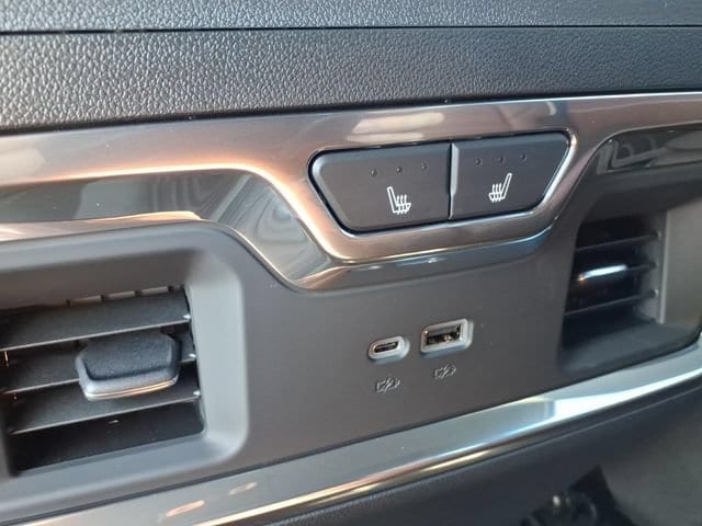 2026 GMC Sierra 2500HD Denali Ultimate - Photo 18