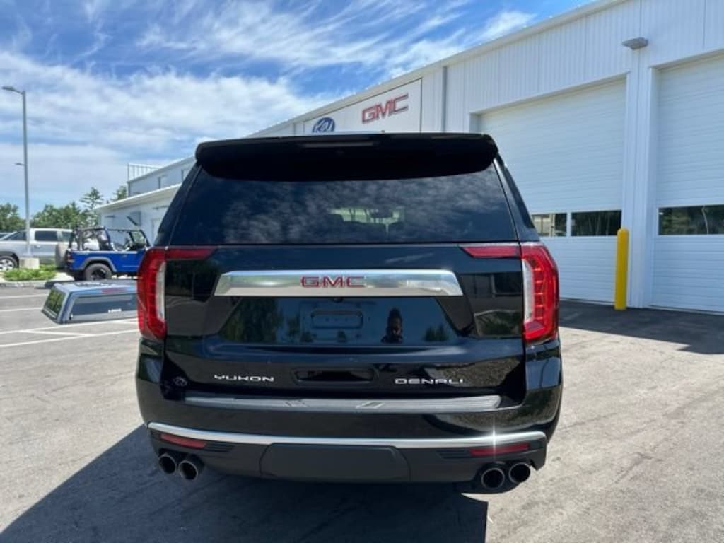 Used 2022 GMC Yukon XL Denali SUV