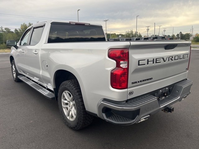 2022 Chevrolet Silverado 1500 LT photo 2