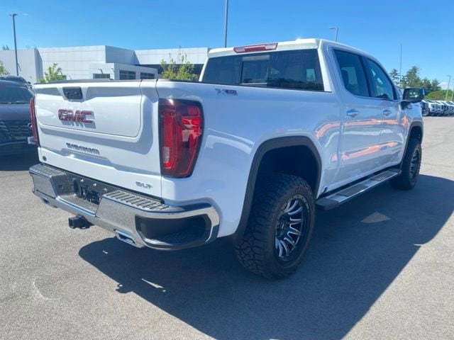 2026 GMC Sierra 1500 SLT - Photo 6