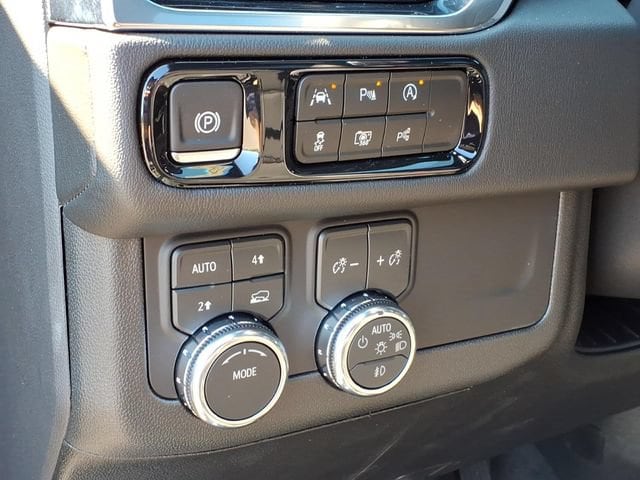 2026 GMC Yukon XL Denali - Photo 22