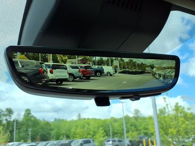 2026 GMC Yukon Denali - Photo 26