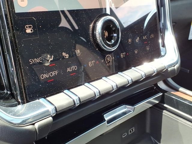 2026 GMC Yukon Denali - Photo 25