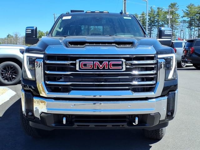 2026 GMC Sierra 2500HD SLT - Photo 2