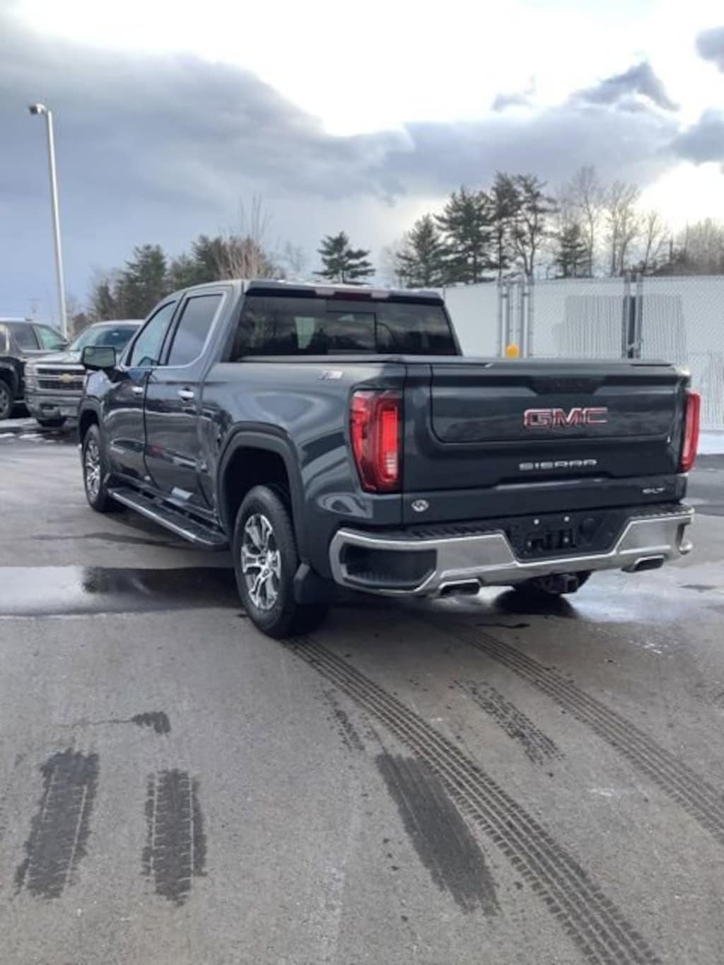 Used 2021 GMC Sierra 1500 SLT Truck