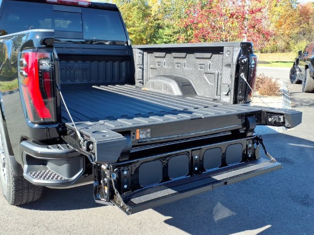 2026 GMC Sierra 2500HD AT4 - Photo 9