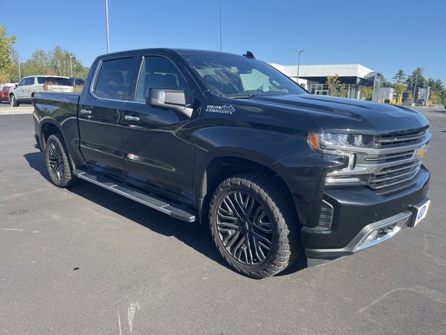 2022 Chevrolet Silverado 1500 High Country photo 3