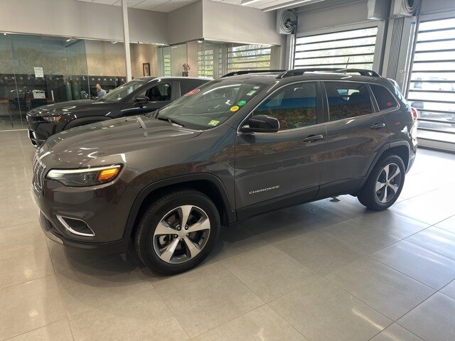2022 Jeep Cherokee Limited photo 2