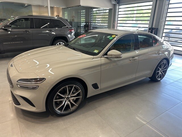 2025 Genesis G70 2.5T photo 2