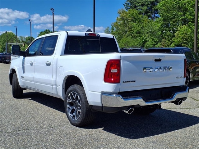 2025 Ram 1500 Laramie photo 3