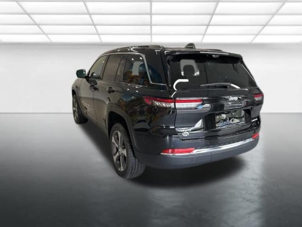 New 2025 Jeep Grand Cherokee Limited Sport Utility