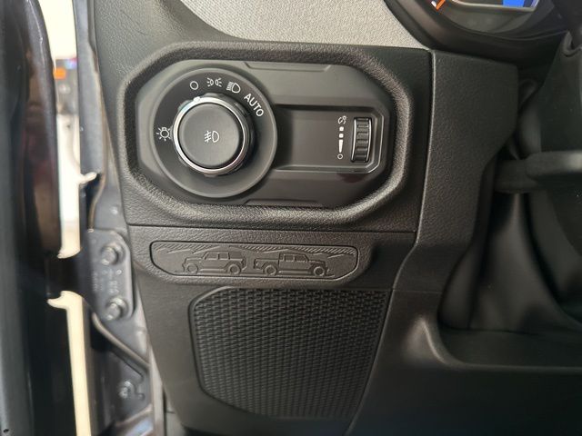 2025 Jeep Wrangler 4-Door Sport S - Photo 28