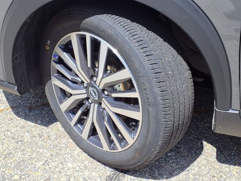 Used 2024 Nissan Kicks SV SUV