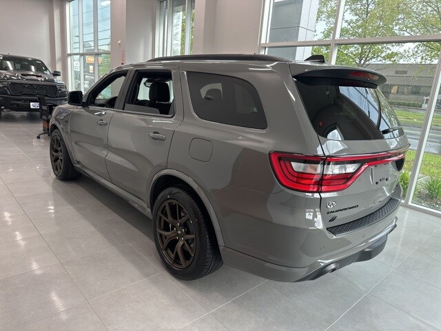 2025 Dodge Durango R/T Premium photo 3