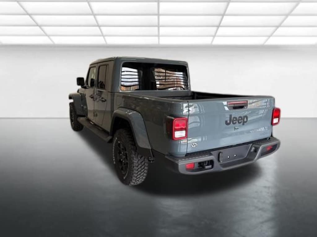 New 2025 Jeep Gladiator High Tide Pickup