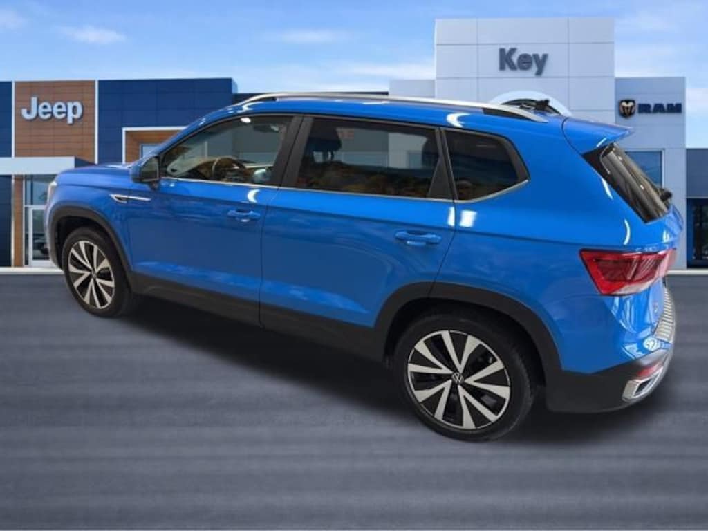 Used 2023 Volkswagen Taos 1.5T SE SUV