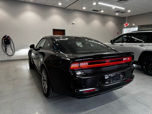 2025 Dodge Charger R/T Scat Pack photo 3