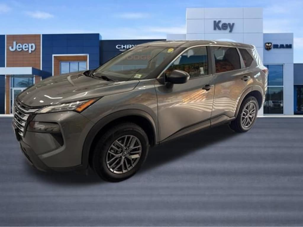 Used 2024 Nissan Rogue S SUV