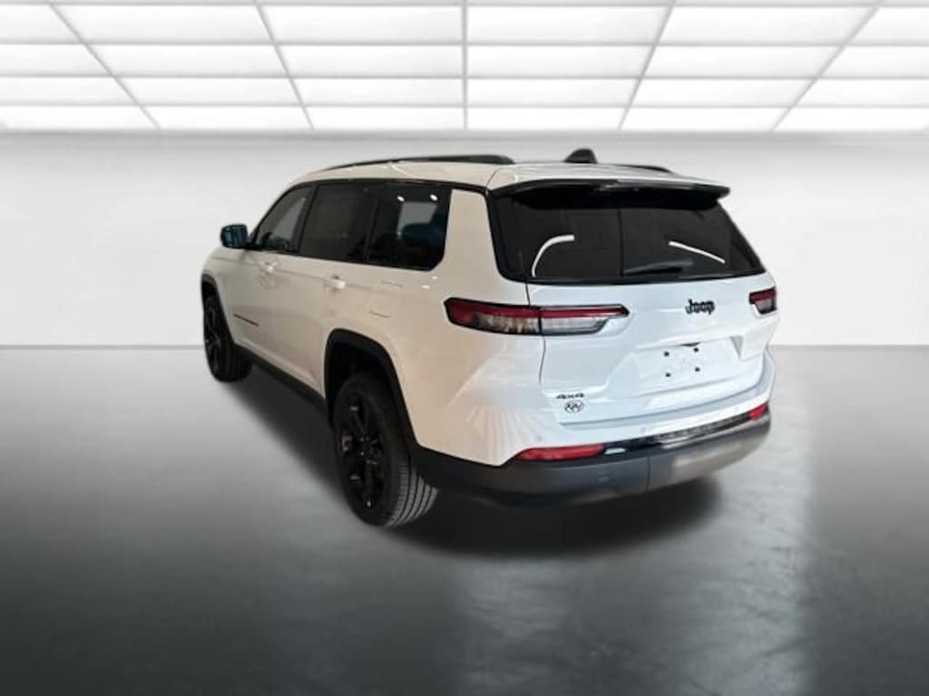 New 2025 Jeep Grand Cherokee Altitude X Sport Utility