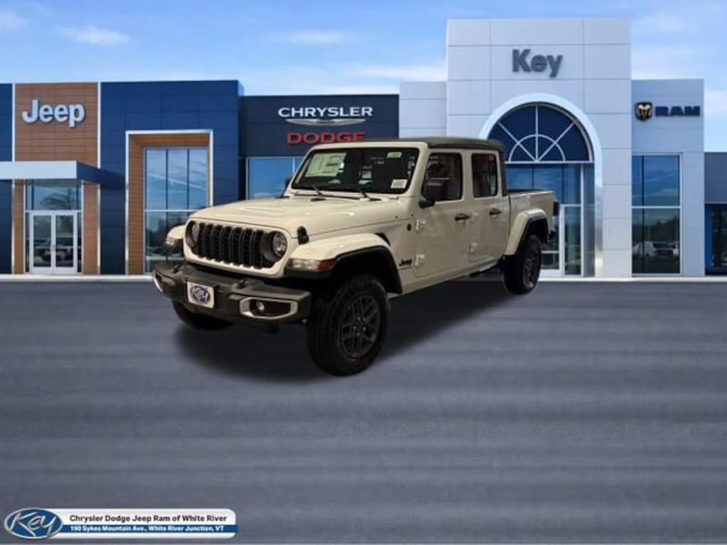 New 2026 Jeep Gladiator Sport S Pickup