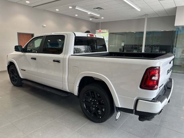 2026 Ram 1500 Laramie photo 4