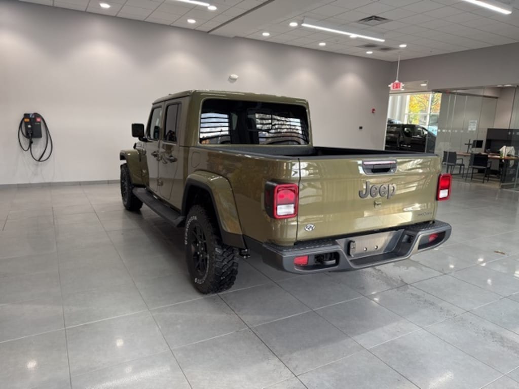 New 2025 Jeep Gladiator High Tide Pickup