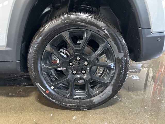 2024 Jeep Compass Latitude Altitude Special Edition photo 4