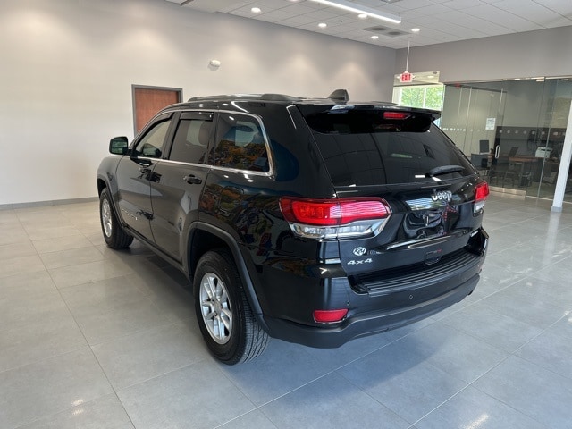 2020 Jeep Grand Cherokee Laredo E photo 3