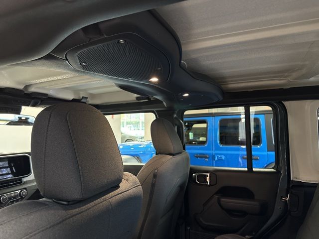 2025 Jeep Wrangler 4-Door Sport S - Photo 38