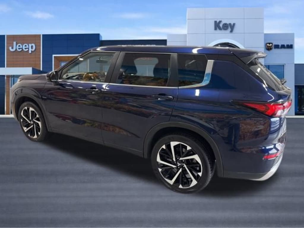 Used 2024 Mitsubishi Outlander SE SUV