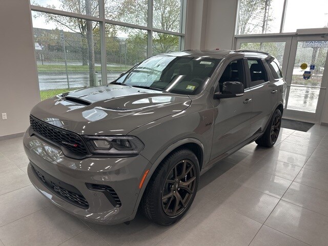 2025 Dodge Durango R/T Premium photo 2